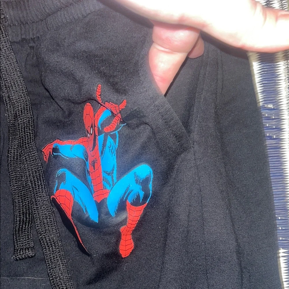 Spider-Man women’s 2 piece set Black stretchy half top & wide sweatpants Bottoms - Picture 7 of 11